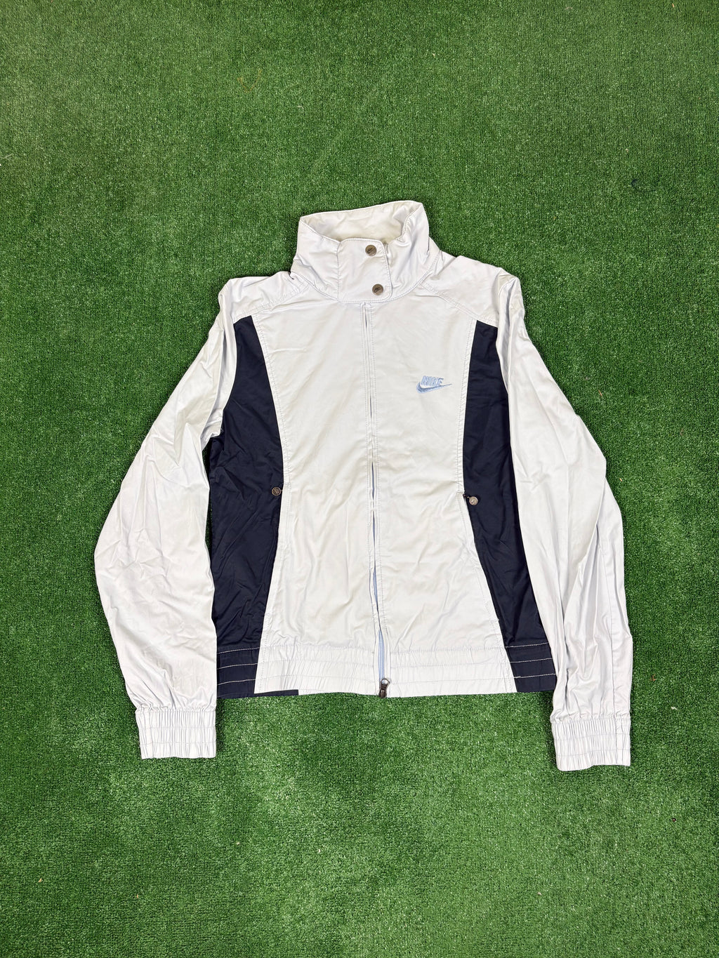 CHAQUETA NIKE BLANCA VINTAGE