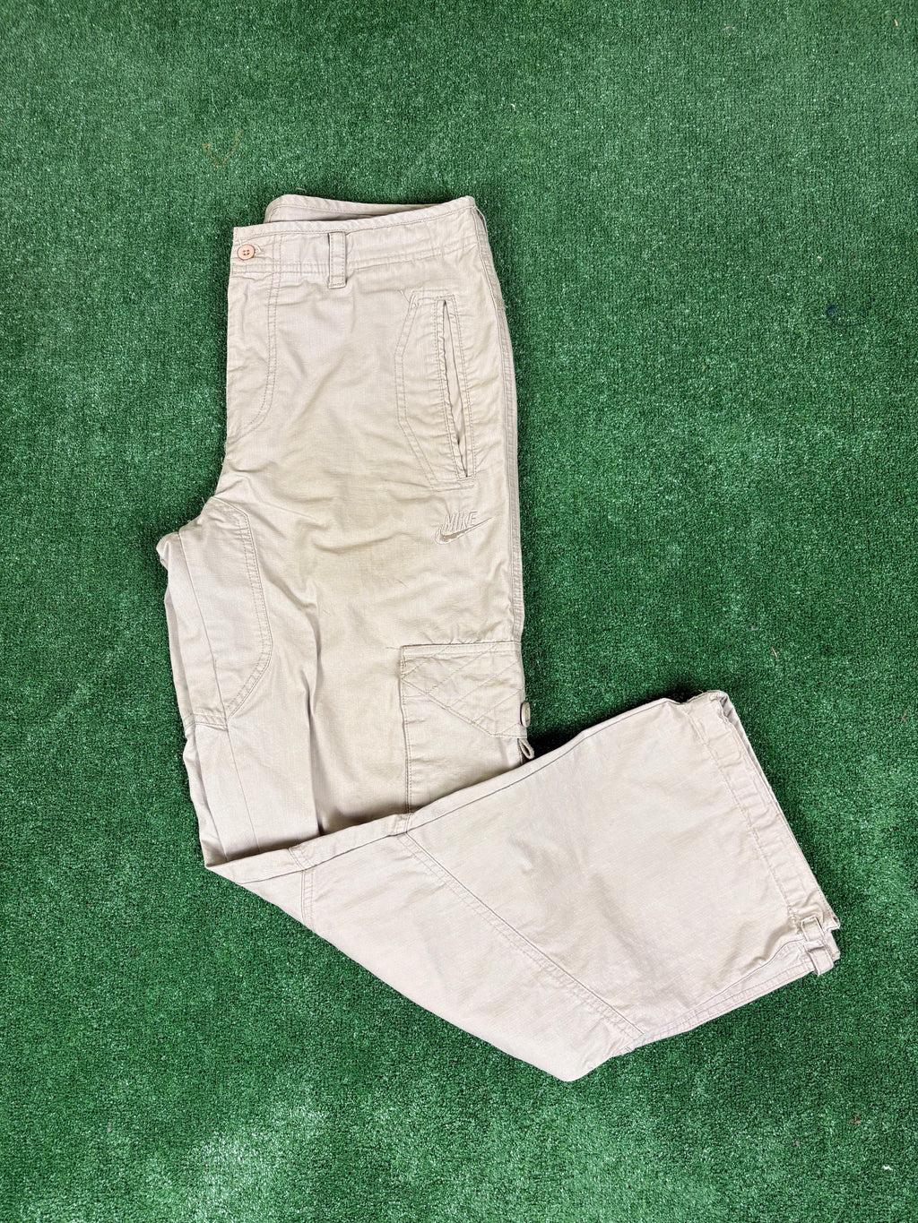 PANTALONES CARGO NIKE BEIGE VINTAGE 2000s