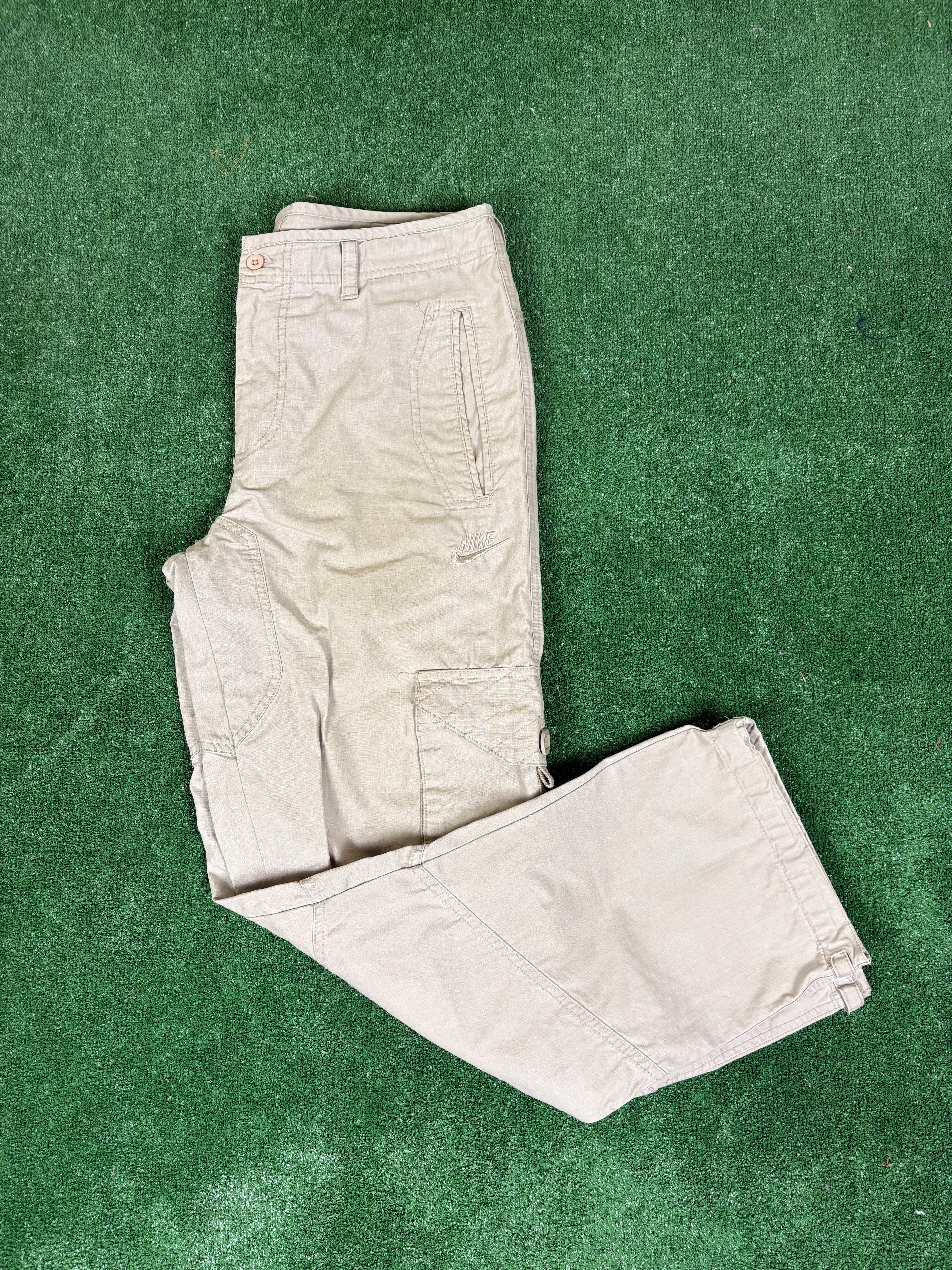 PANTALONES CARGO NIKE BEIGE VINTAGE 2000s
