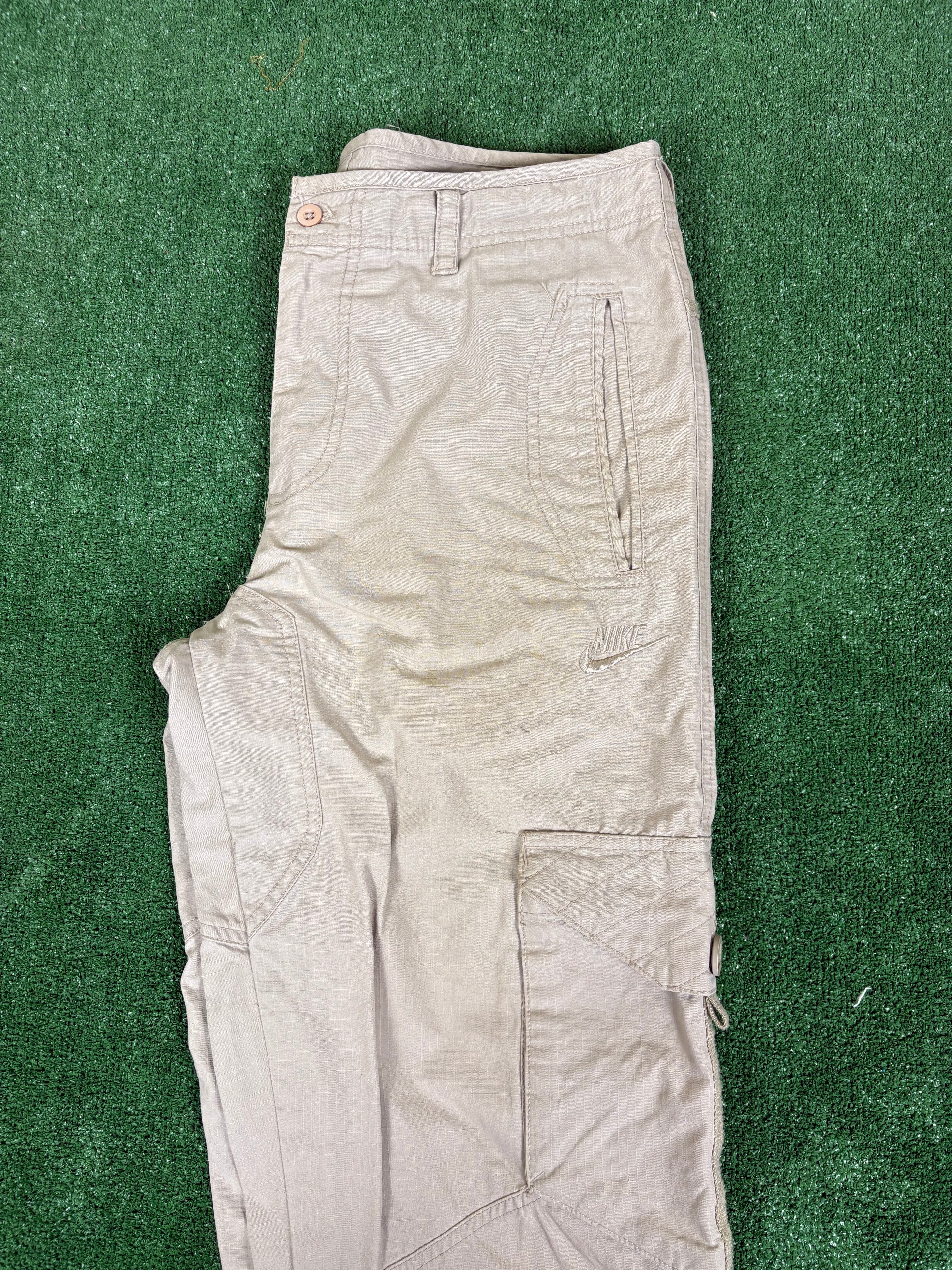 PANTALONES CARGO NIKE BEIGE VINTAGE 2000s