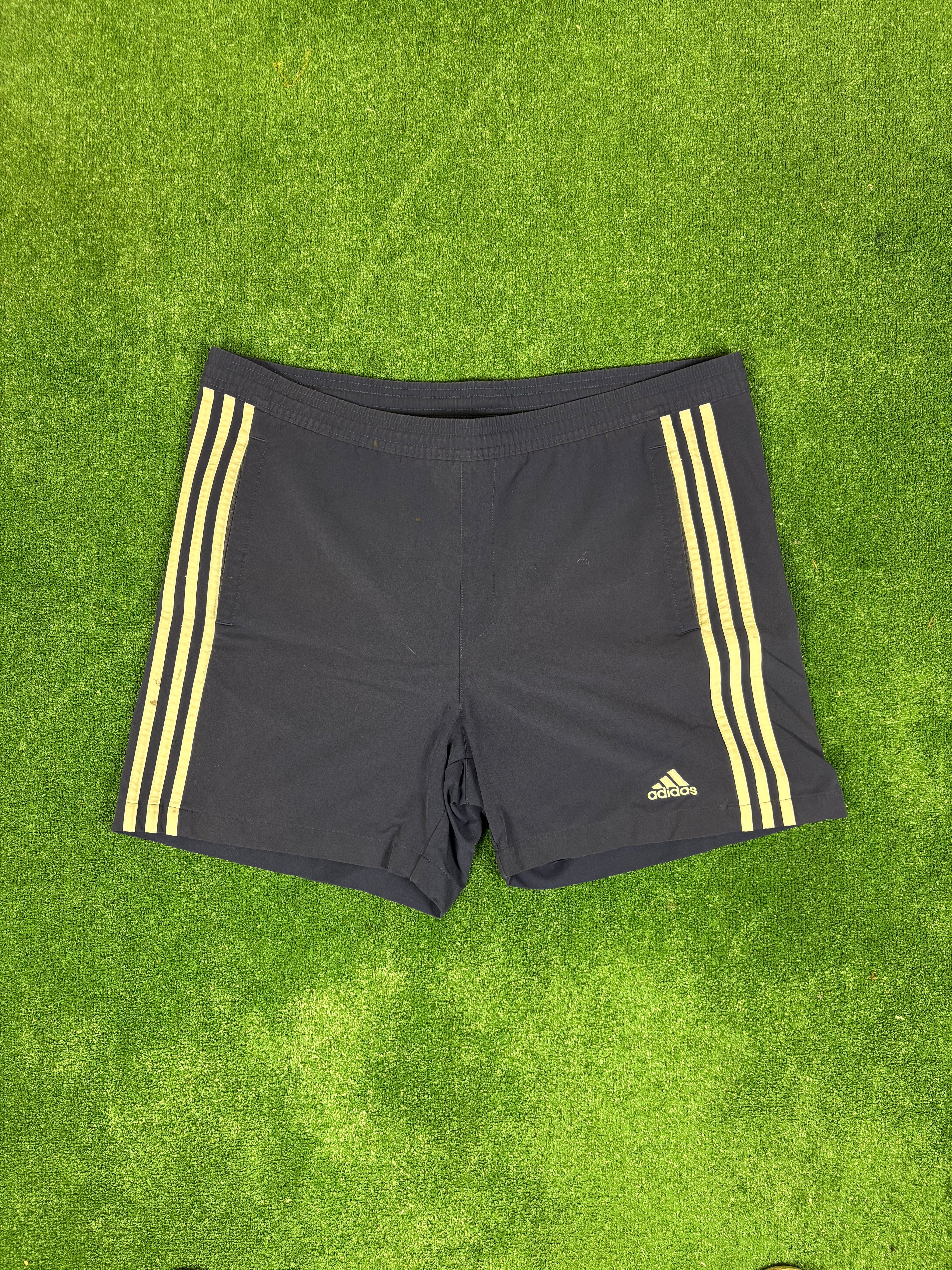 SHORTS ADIDAS AZULES VINTAGE 2000s