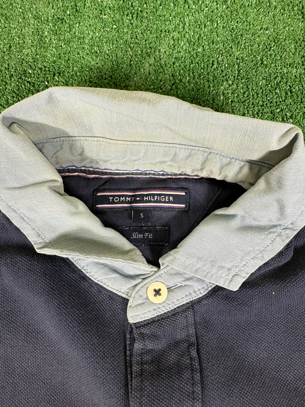 POLO TOMMY HILFIGER AZUL VINTAGE 2000s